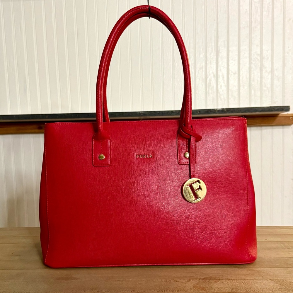 Furla Linda Saffiano Red Leather Top Handle Tote Bag Purse EUC